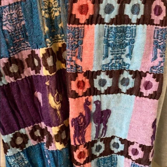 Authentic Peruvian Scarf, like new - Picture 2 of 5